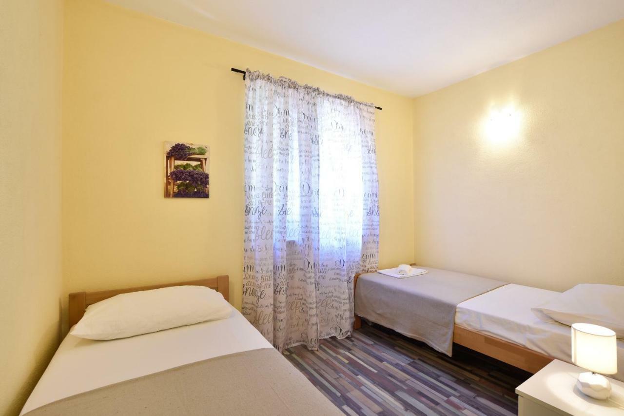 Villa Mar 1 - Luxury Apartments Pucisca Zewnętrze zdjęcie