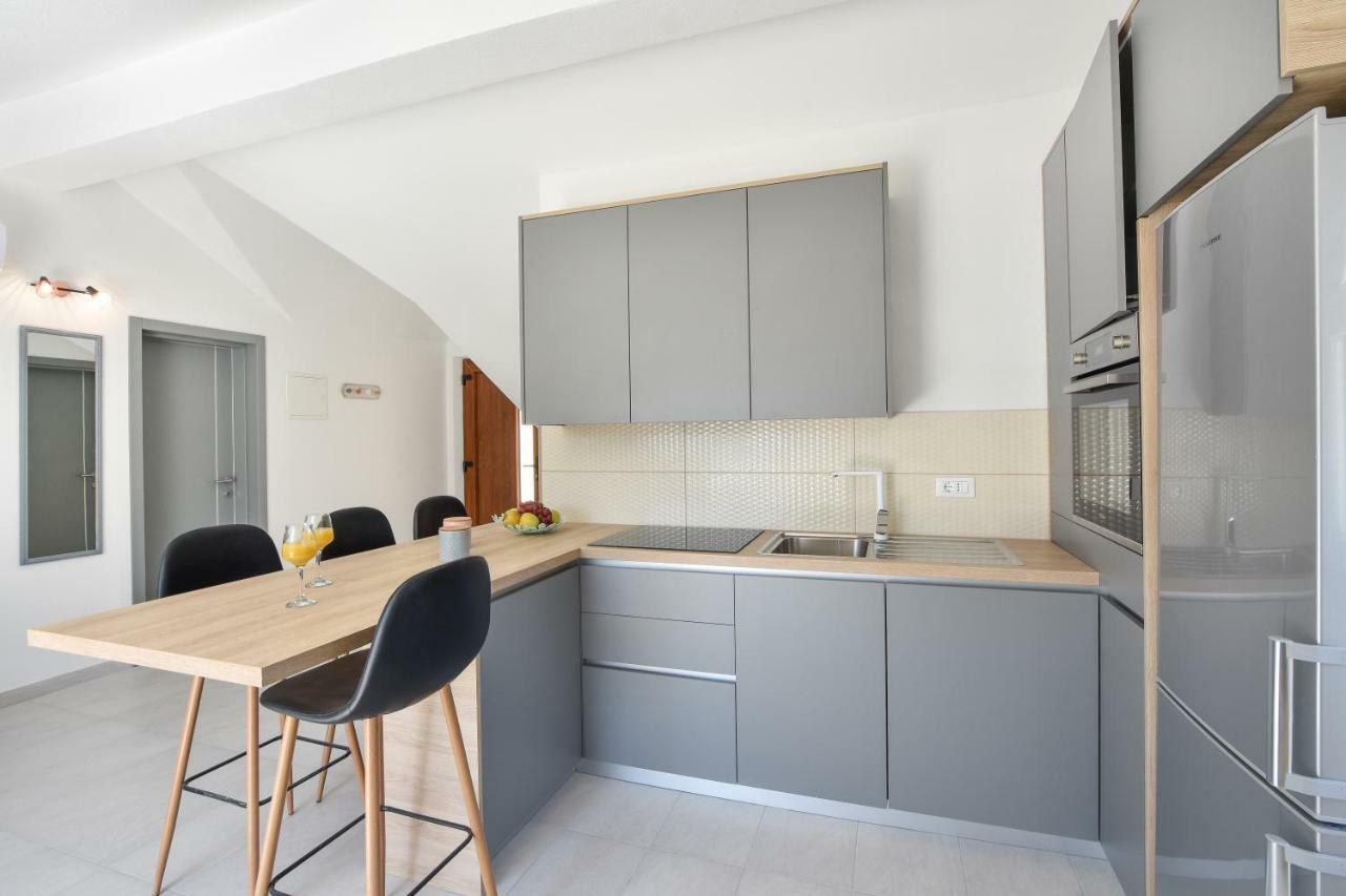 Villa Mar 1 - Luxury Apartments Pucisca Zewnętrze zdjęcie