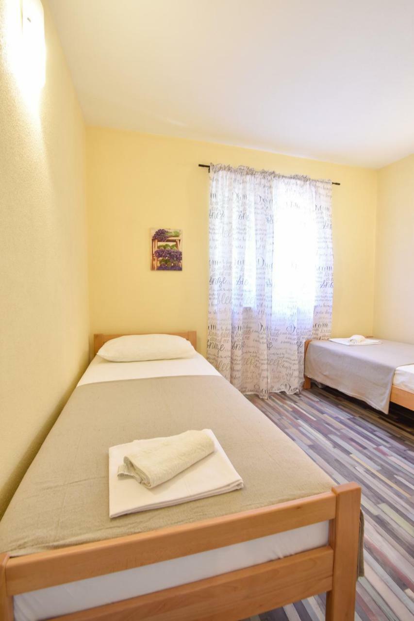 Villa Mar 1 - Luxury Apartments Pucisca Zewnętrze zdjęcie