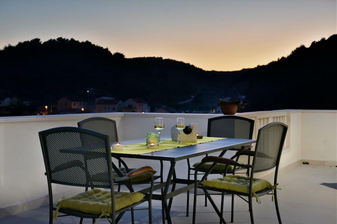 Villa Mar 1 - Luxury Apartments Pucisca Zewnętrze zdjęcie
