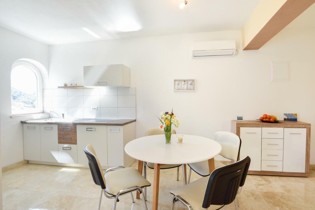 Villa Mar 1 - Luxury Apartments Pucisca Zewnętrze zdjęcie