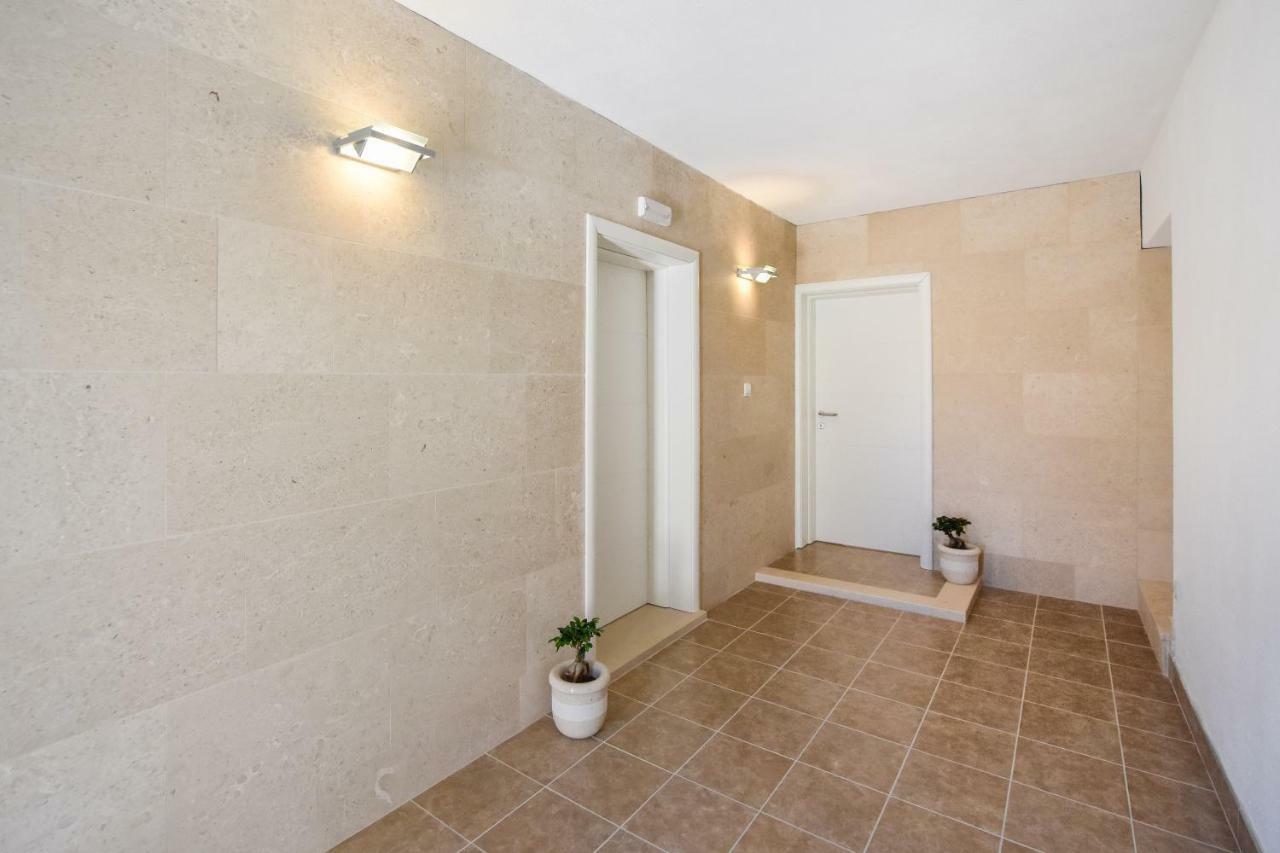 Villa Mar 1 - Luxury Apartments Pucisca Zewnętrze zdjęcie